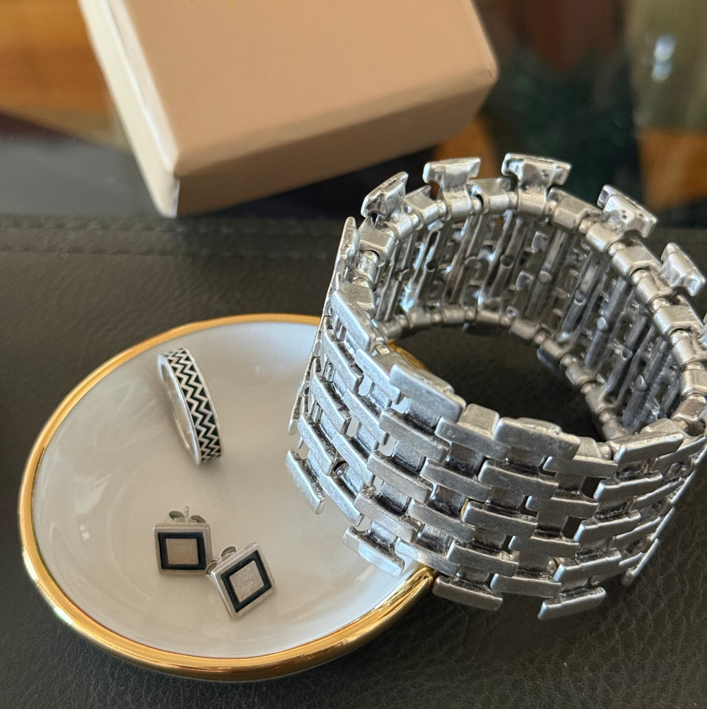 Kavira Studs